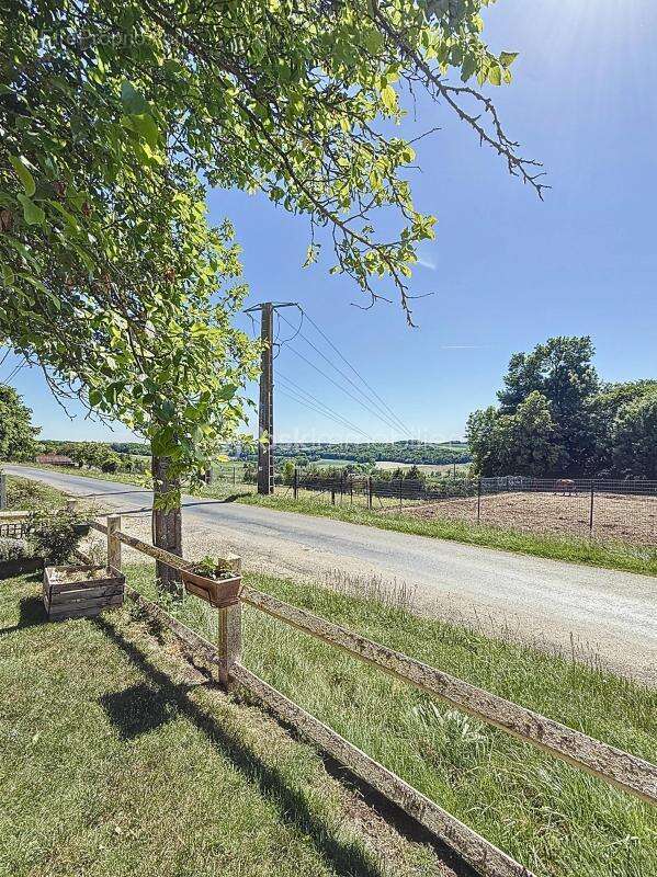 Maison à MONTMIRAIL