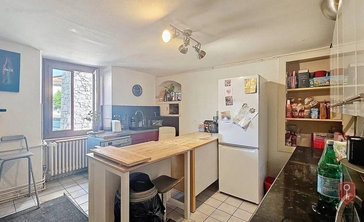 Maison à VILLE-LA-GRAND