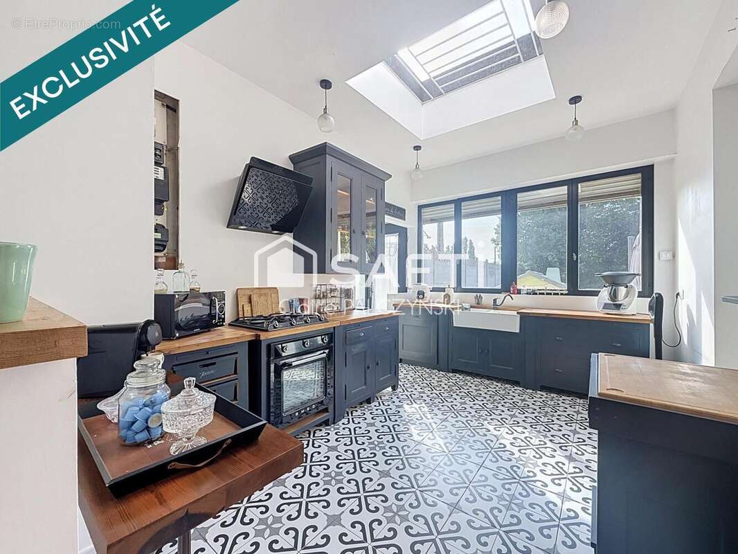 Maison 270 m² à Fouquieres-Les-Lens  - photo 6