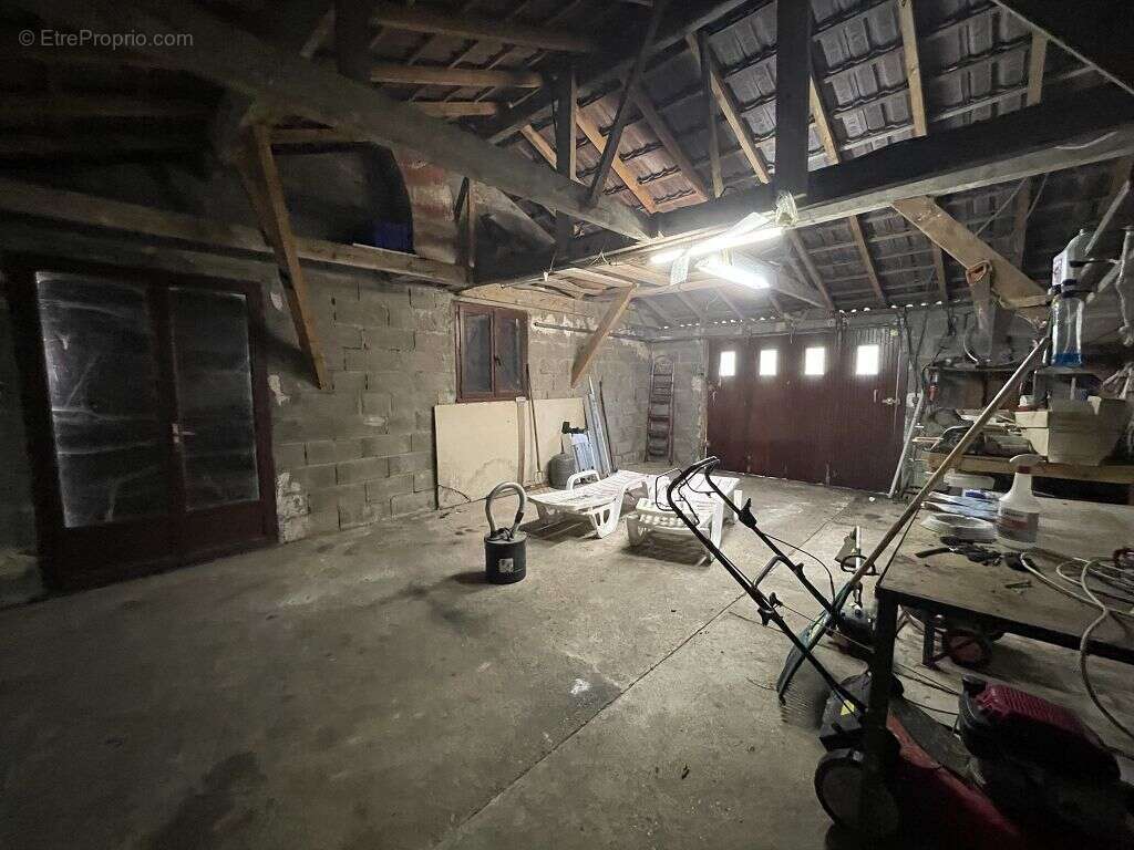 Maison à LA SELLE-EN-HERMOY