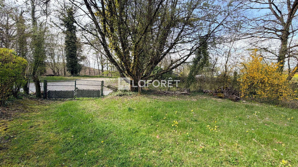 Terrain à AUBREVILLE