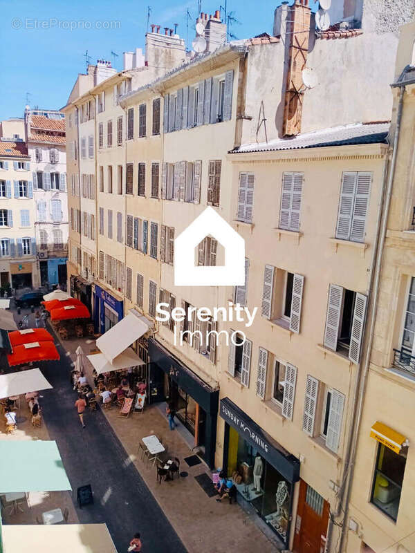 Appartement à MARSEILLE-1E