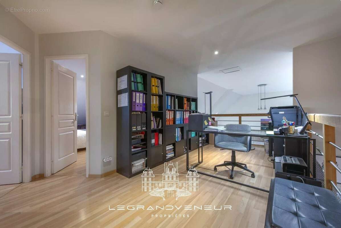 Maison à FONTAINEBLEAU