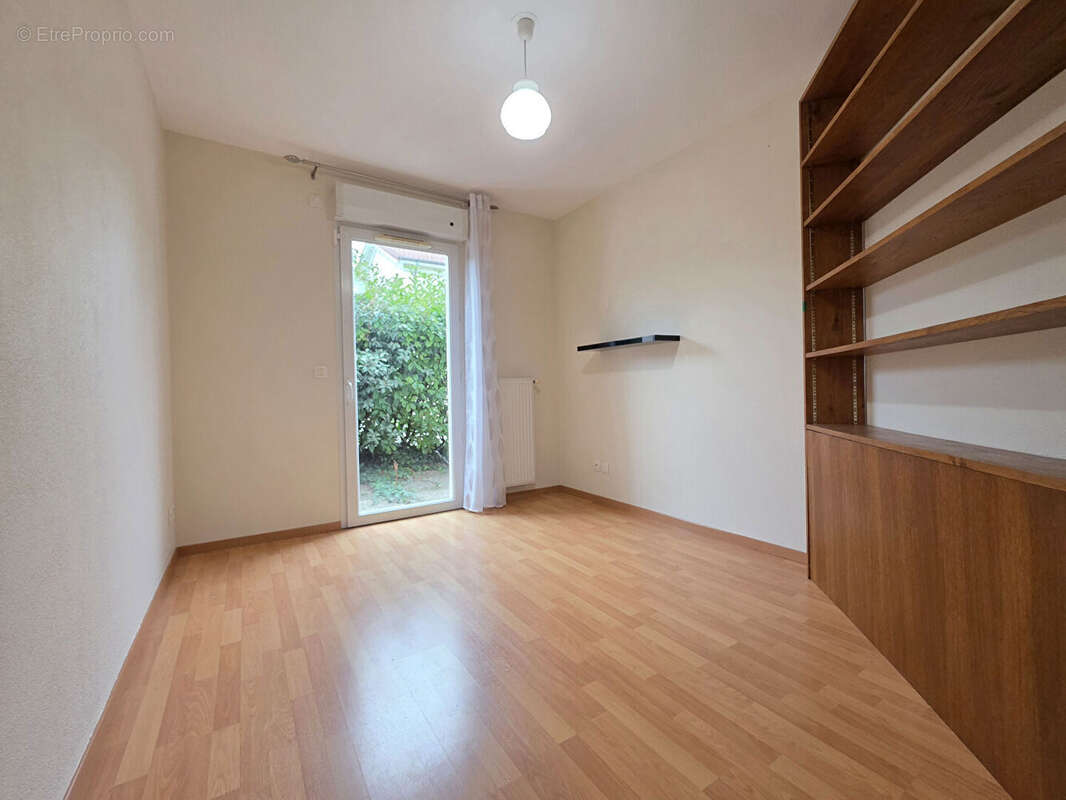 Appartement à BOURG-DE-PEAGE