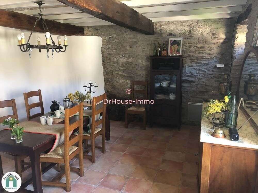 Maison à CUXAC-CABARDES