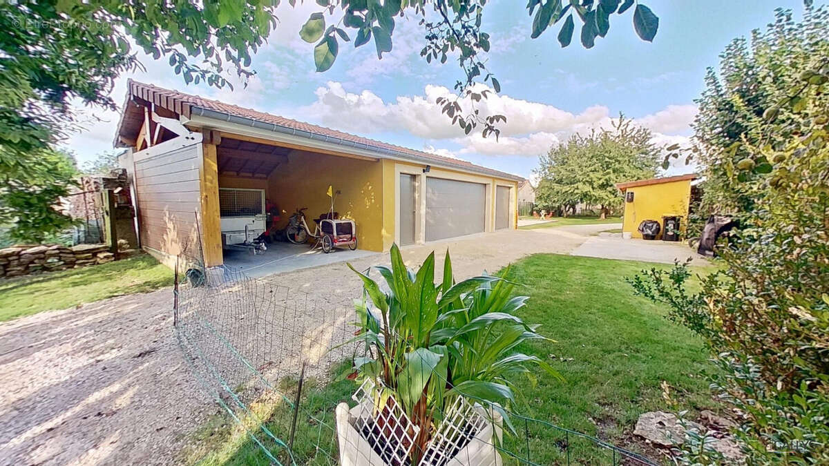 Maison à SORCY-SAINT-MARTIN