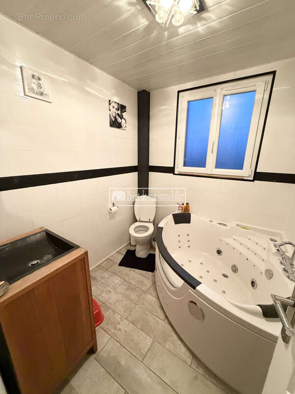 Maison à SAVIGNY-SUR-ORGE