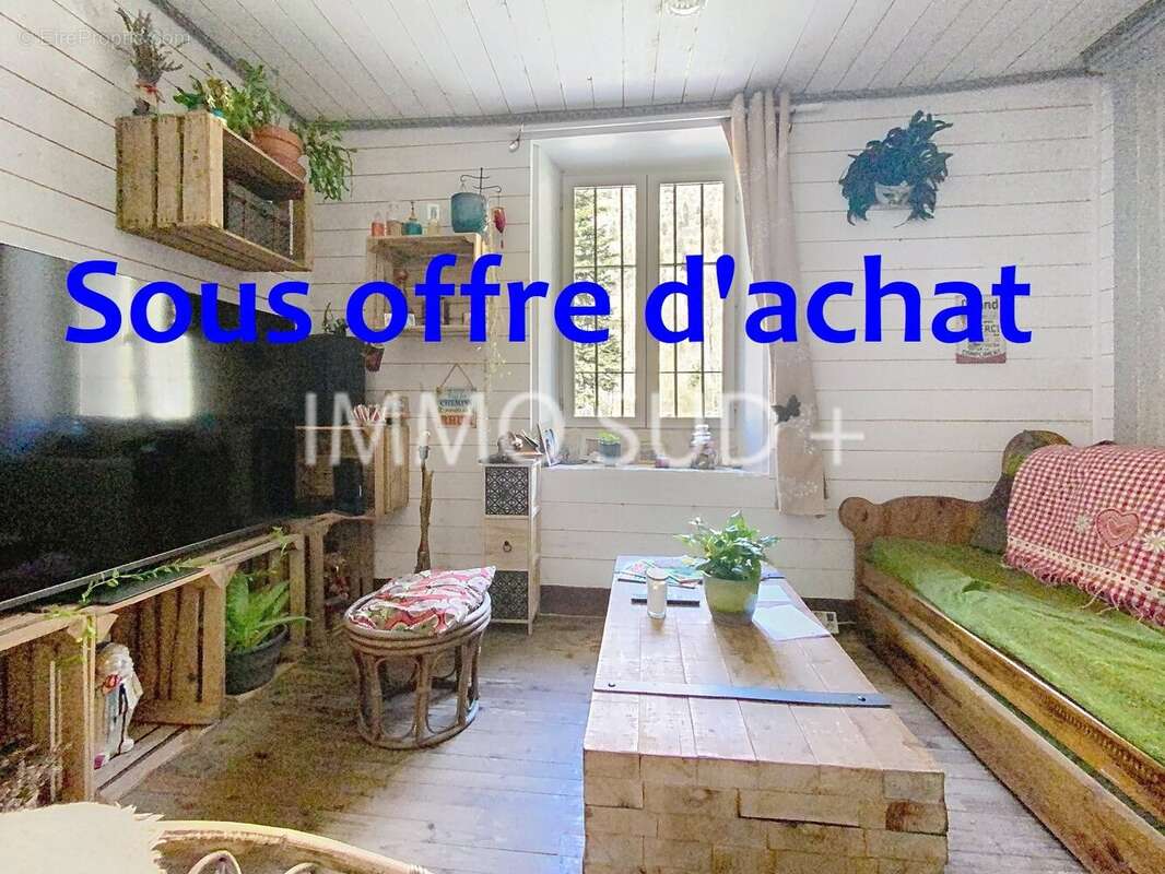 Maison à ENTRAIGUES