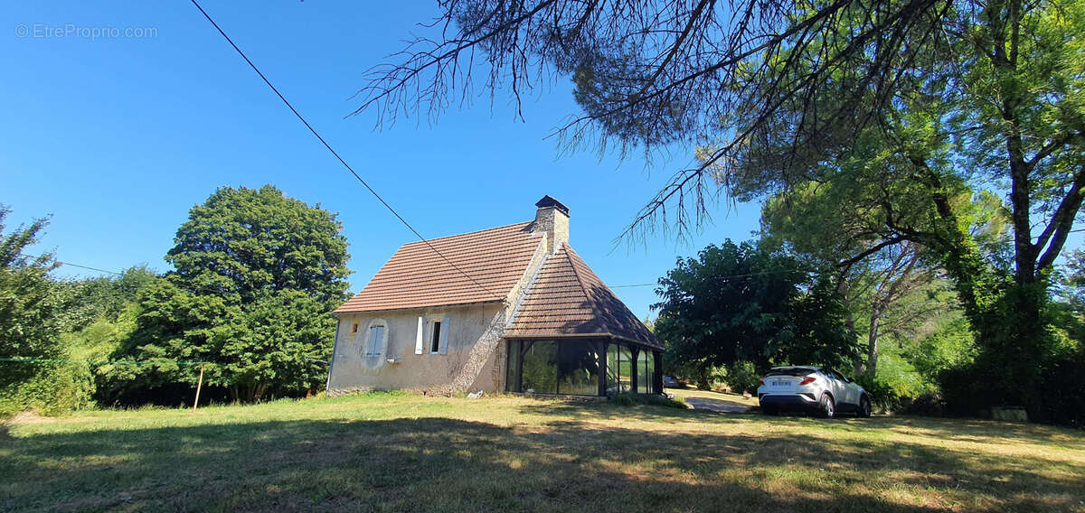 Maison à BLANQUEFORT-SUR-BRIOLANCE