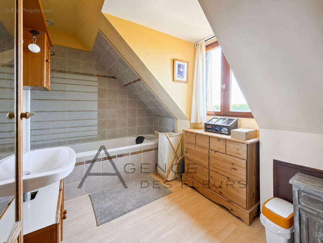Maison La Londe 102 m2 - photo 11