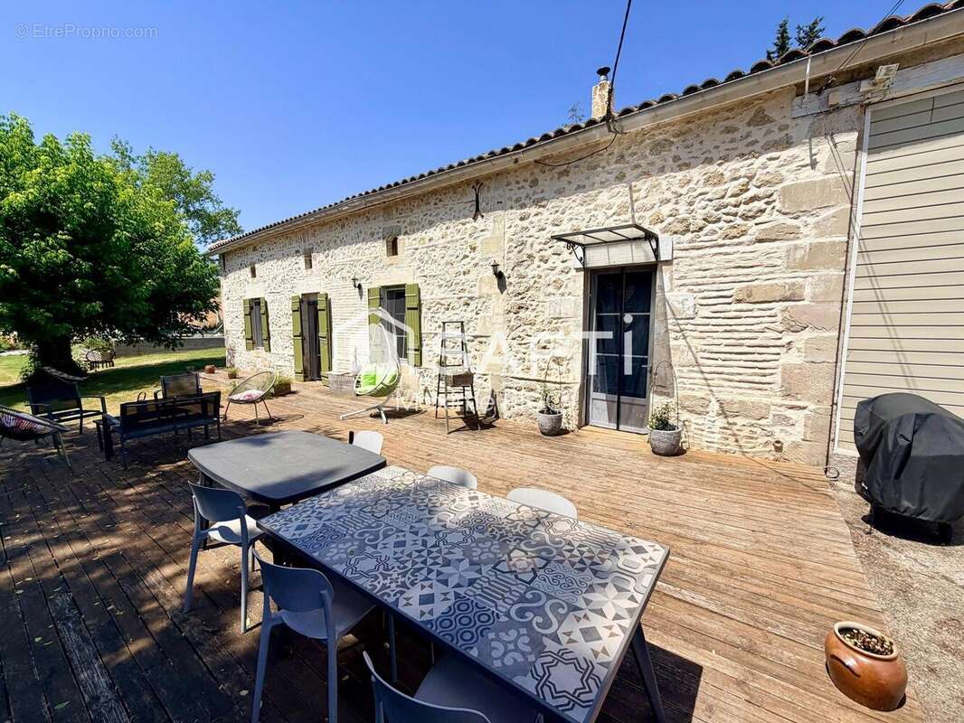 Photo 2 - Maison à CASTELNAU-SUR-GUPIE