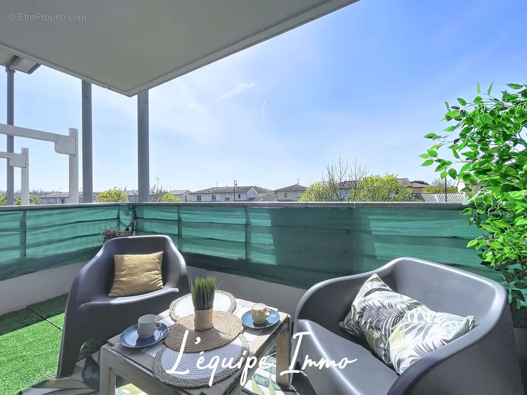 Appartement à LA SALVETAT-SAINT-GILLES