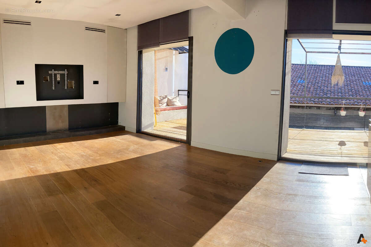 Appartement à MARSEILLE-8E