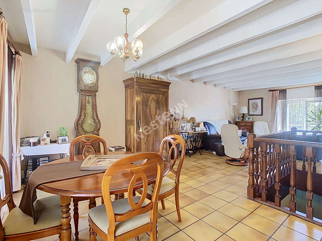 Maison Sevremoine 7 pièce(s) 145 m2 - photo 3