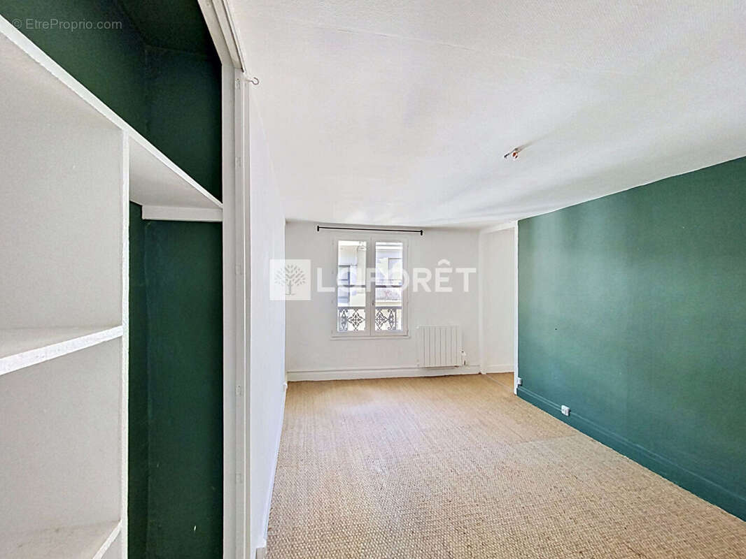 Appartement à PARIS-8E