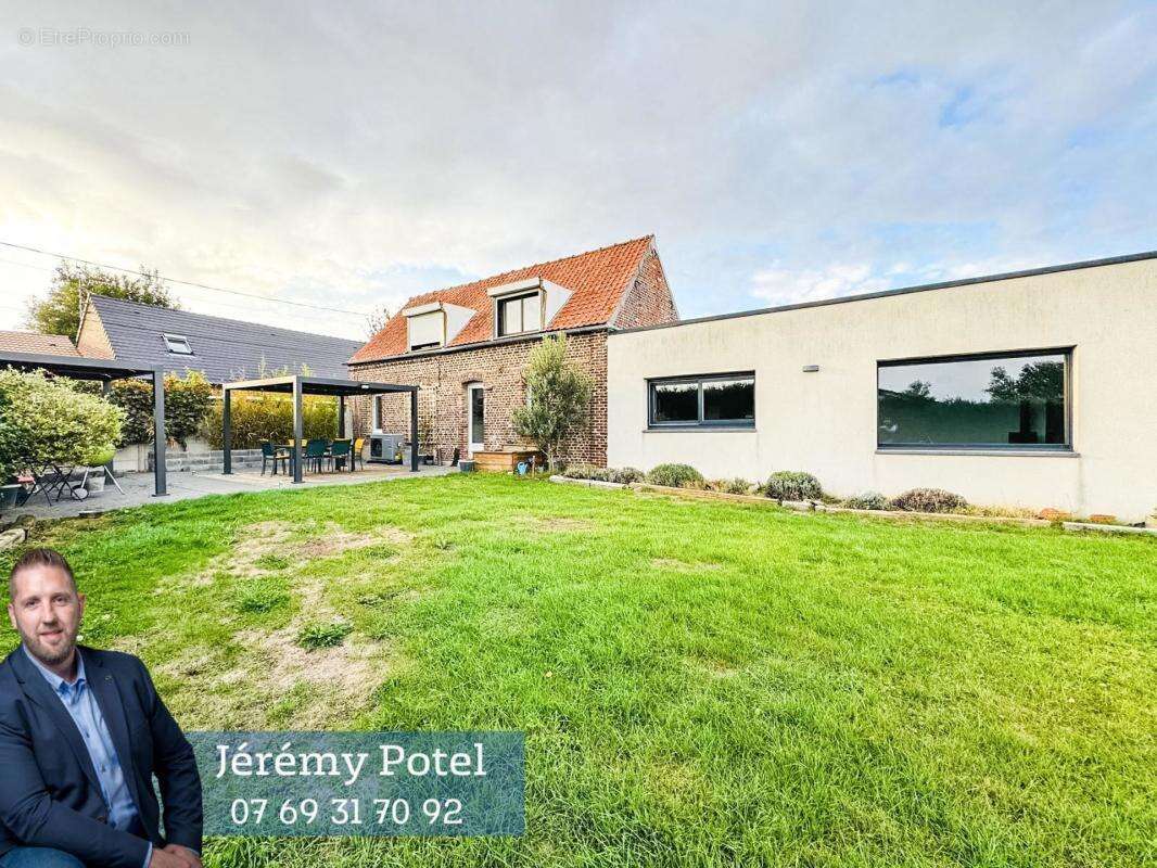 Maison à SAINT-VAAST-EN-CAMBRESIS