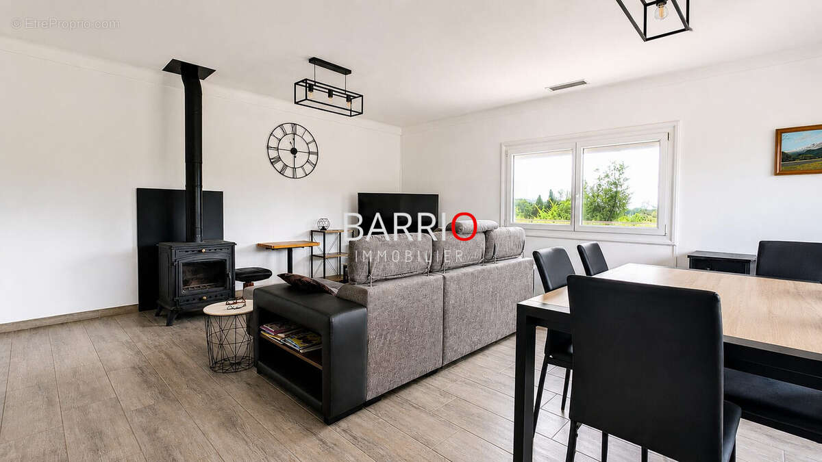 Maison à LAROQUE-DES-ALBERES