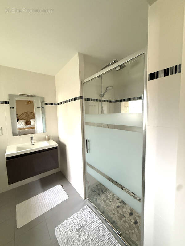 Maison à SAINT-MAURICE-LA-CLOUERE