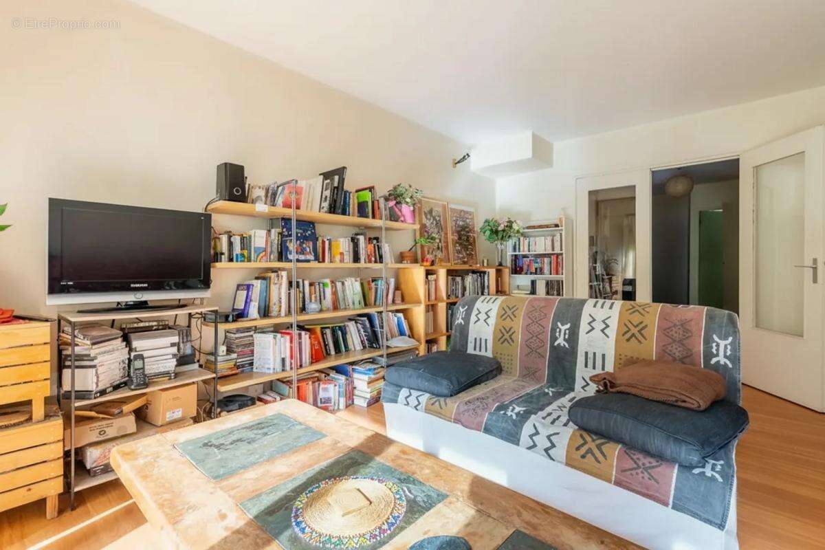 Appartement de 4 pièces de 84 m² à Paris - photo 3