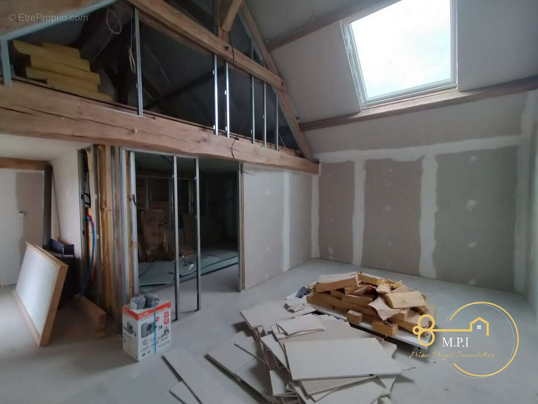 Maison à LA CHAPELLE-PRES-SEES