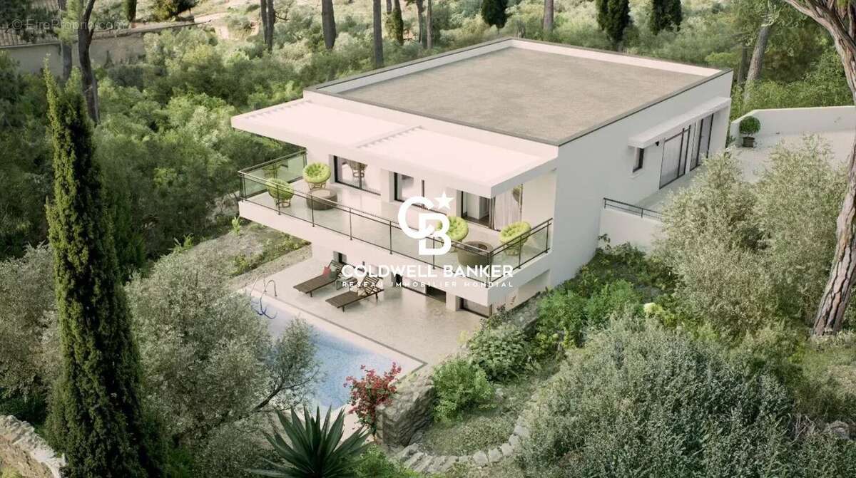 Terrain à LA CROIX-VALMER