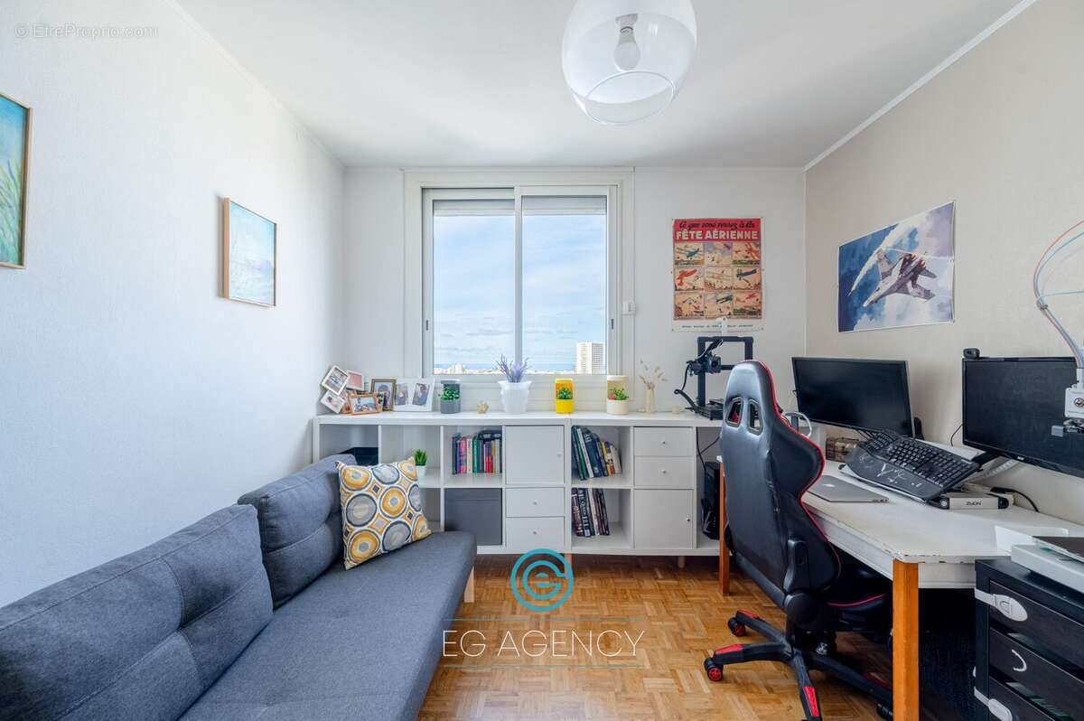 Appartement à MARSEILLE-9E