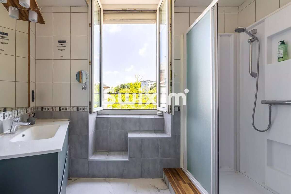 Appartement à LONS-LE-SAUNIER