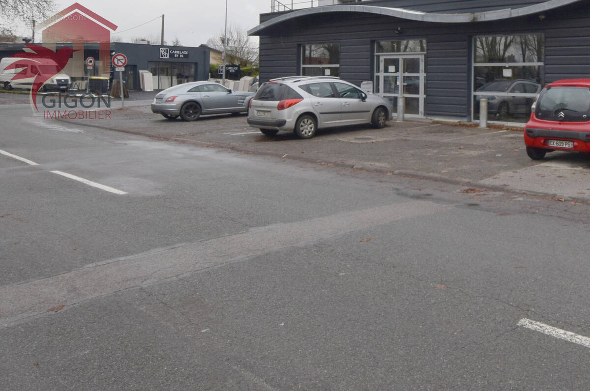 Commerce à AUDINCOURT