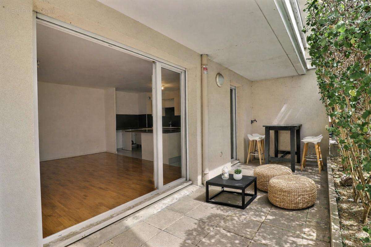 Appartement à SURESNES