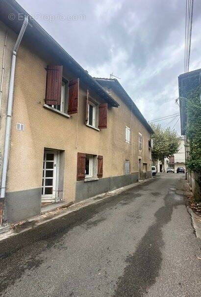 Maison à BEAUREPAIRE