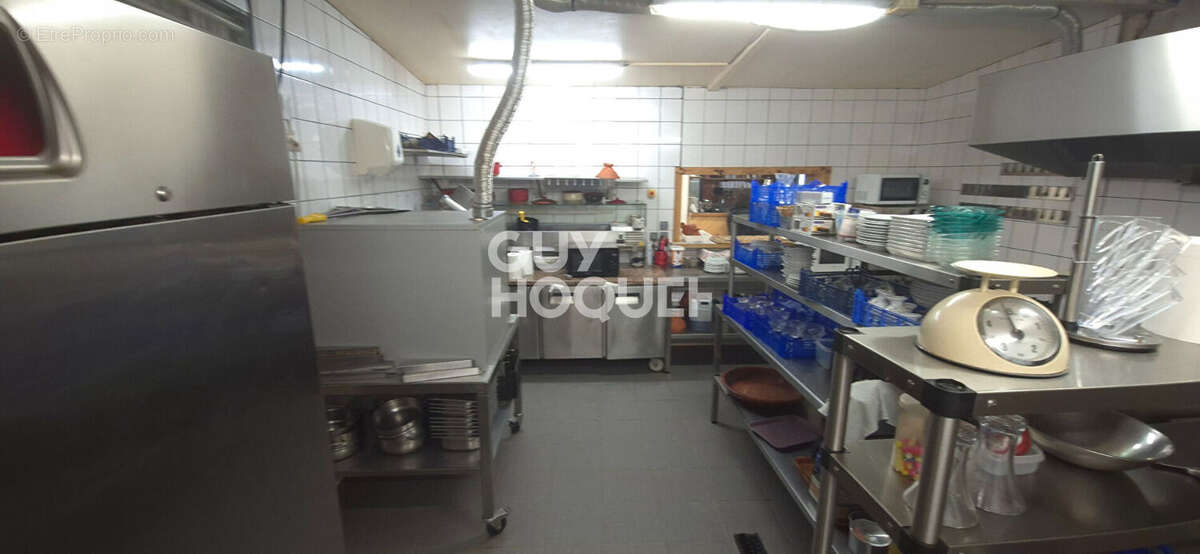 Commerce à VENDAYS-MONTALIVET