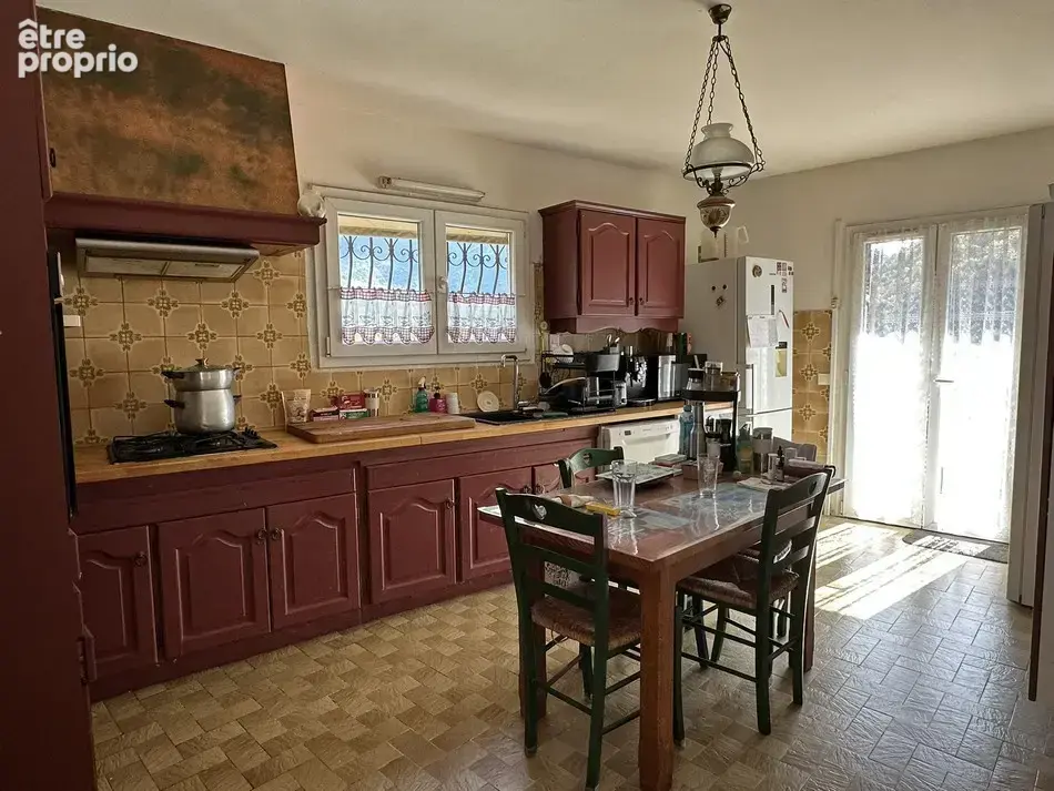 Jolie Maison avec dépendances et terrain - photo 4