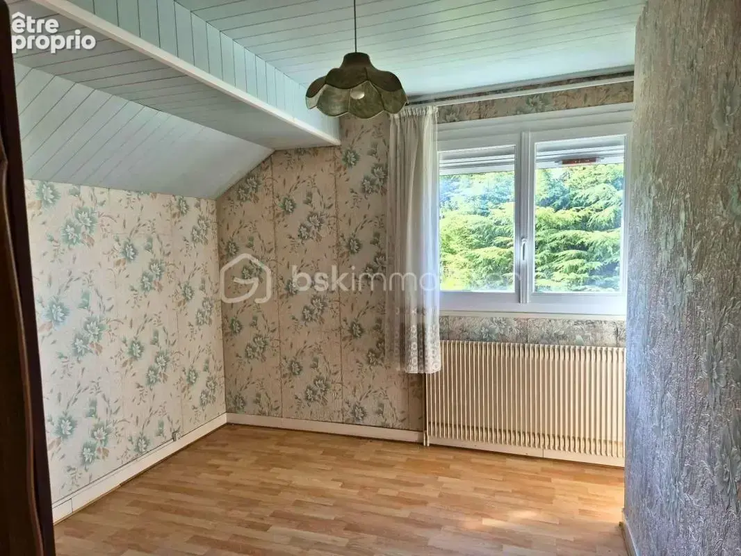 Maison 93m² centre-ville avec terrain 448m², veranda+balcon,sous-sol complet et Gare - photo 13