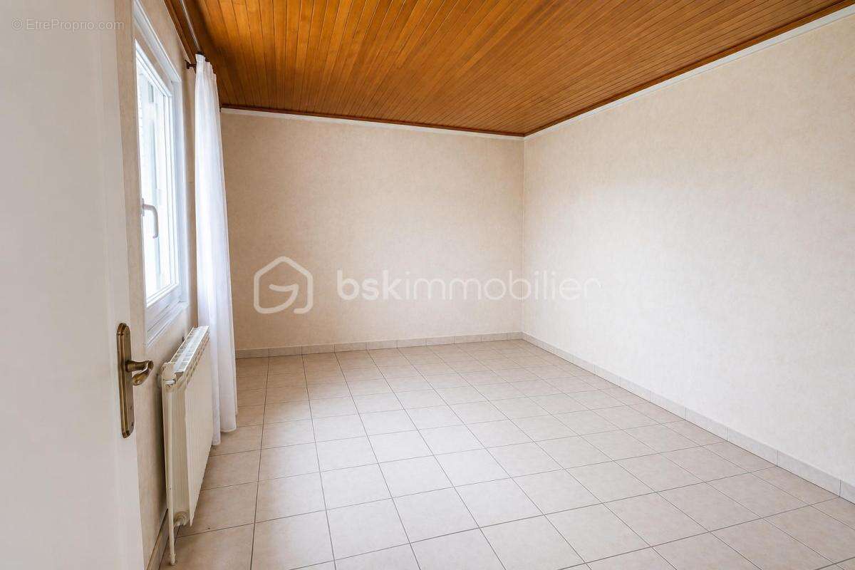 Maison de village 75 m² – terrasse panoramique – roiffieux (07100) - photo 7