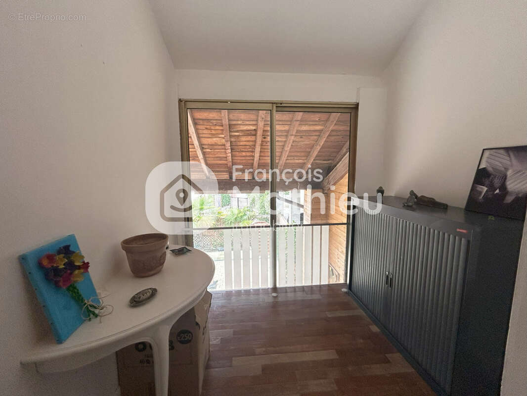 Maison à VONNAS