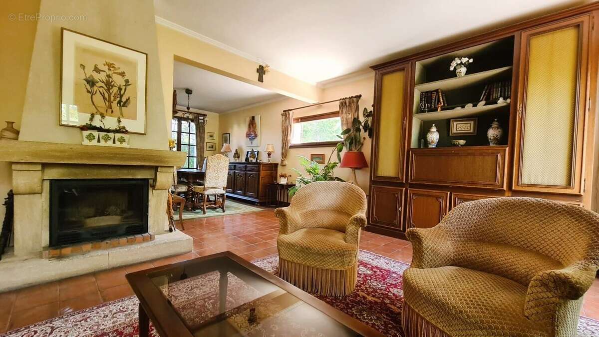 Maison à BAZEMONT