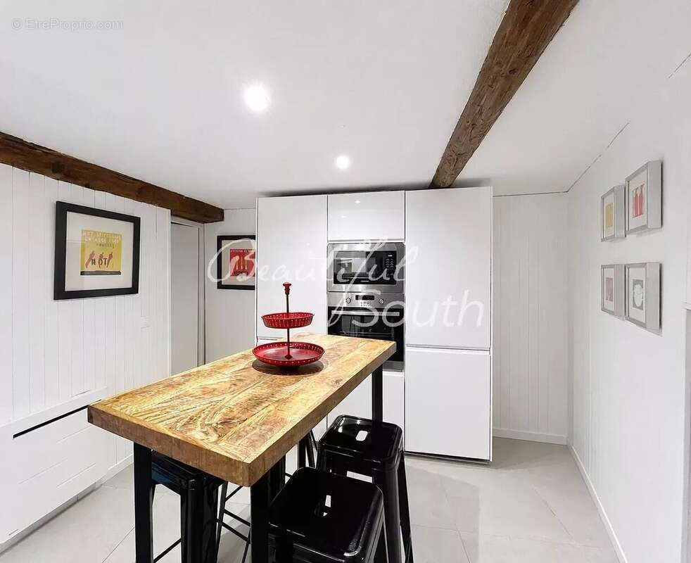 Élégante maison de village rénovée avec cour privée, Claira - photo 5
