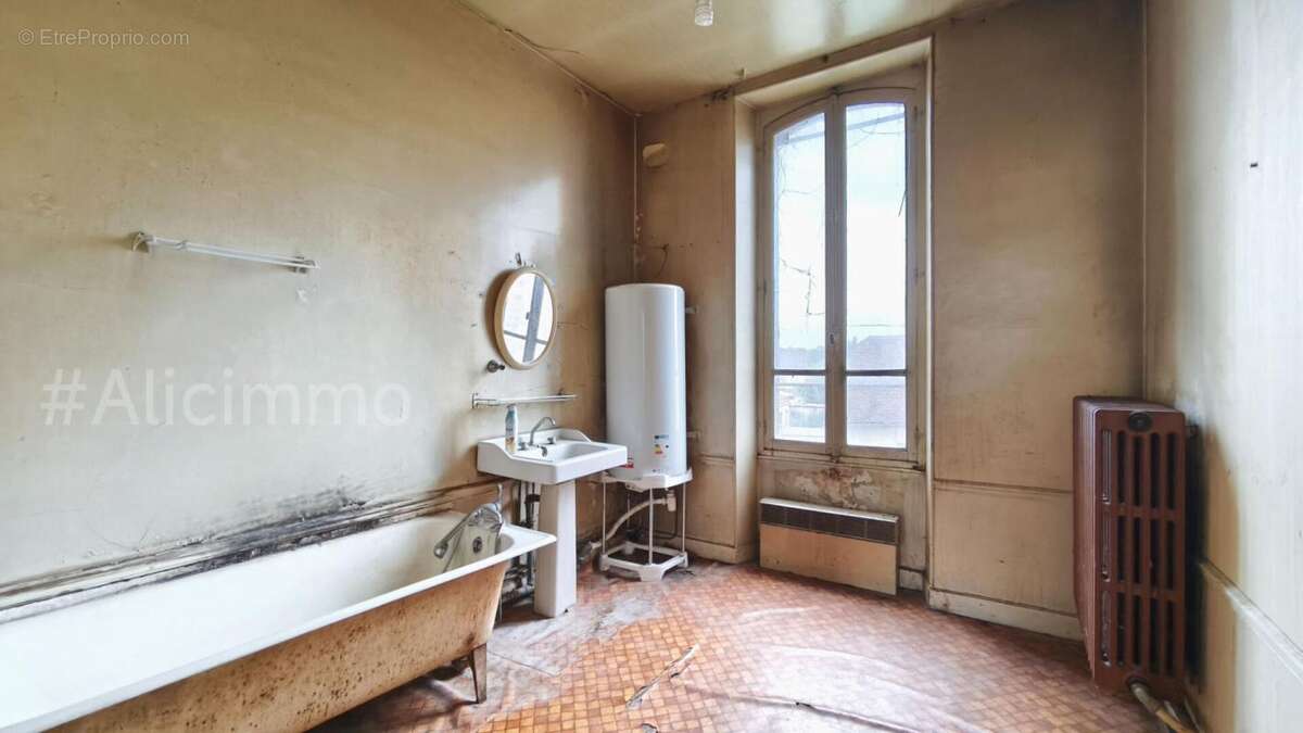 Maison à SEZANNE