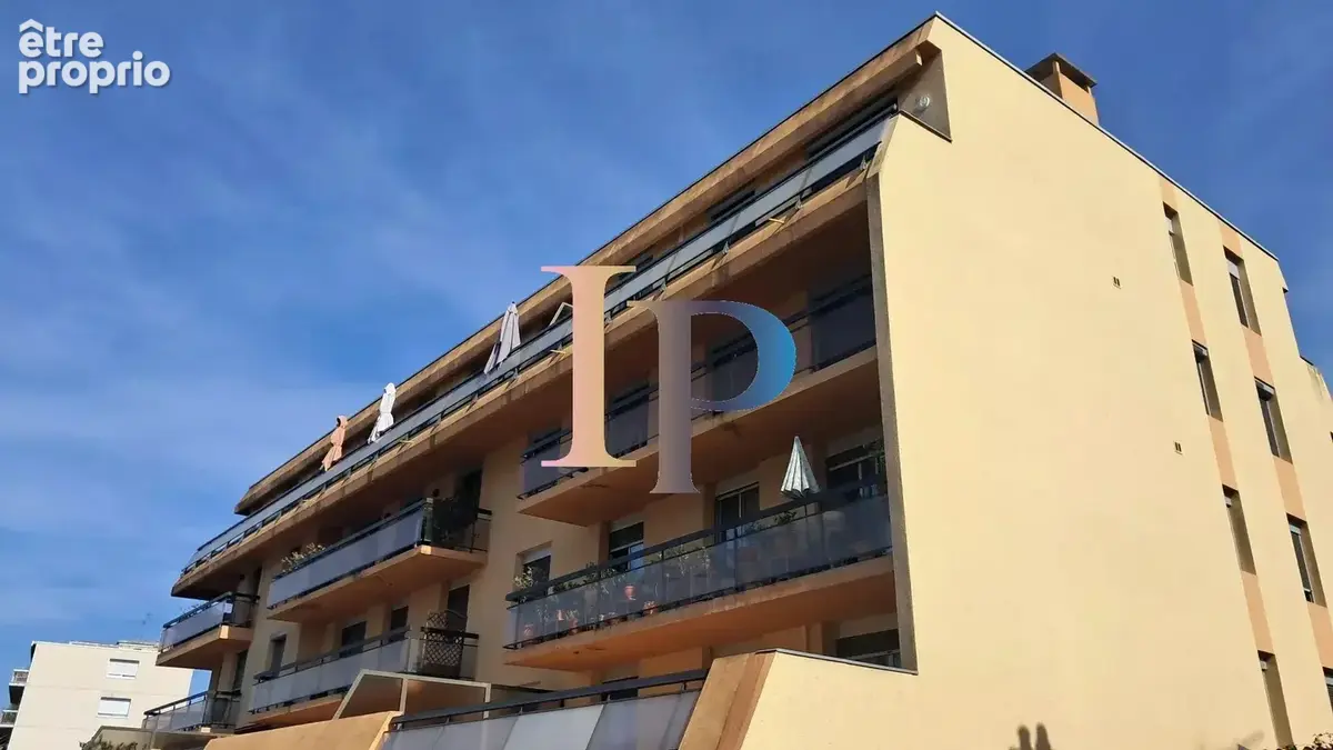 Appartement à PARAY-LE-MONIAL