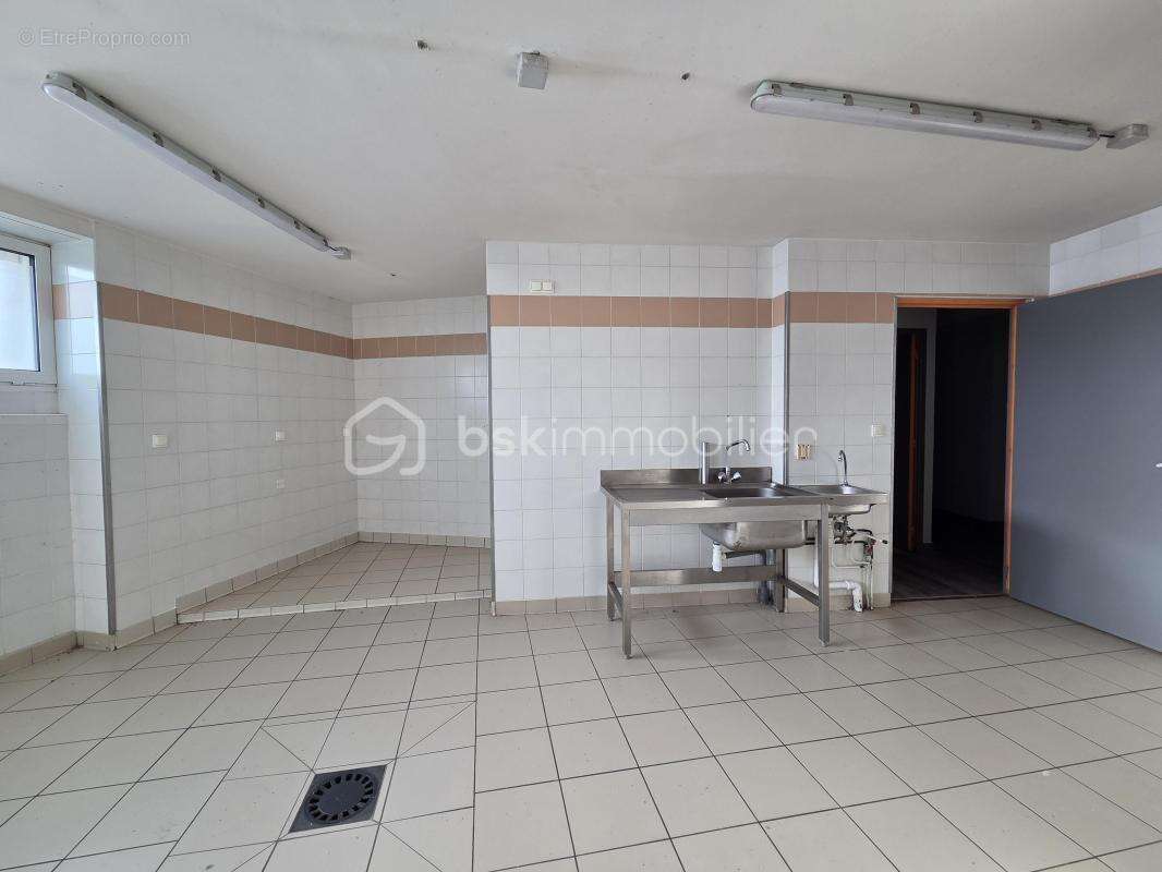 Opportunité exceptionnelle au cœur de Saint-Secondin – Immeuble mixte commerce & habitation - photo 12