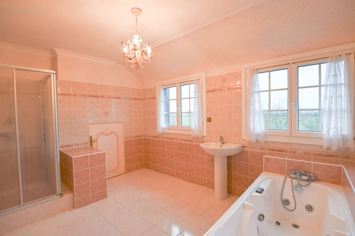 Maison à PLEYBER-CHRIST