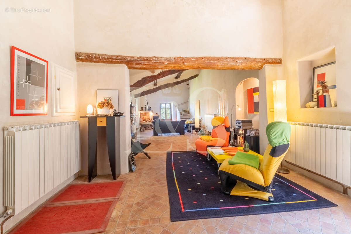 Maison à VENASQUE