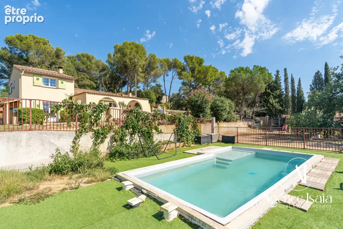 Maison 5 pièces 141 m² à vendre à Bormes-Les-Mimosas (83230) - photo 2