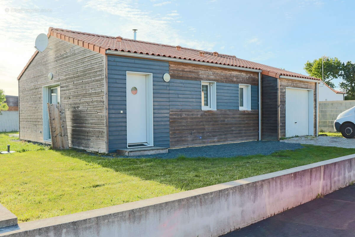 Maison à L'AIGUILLON-SUR-VIE