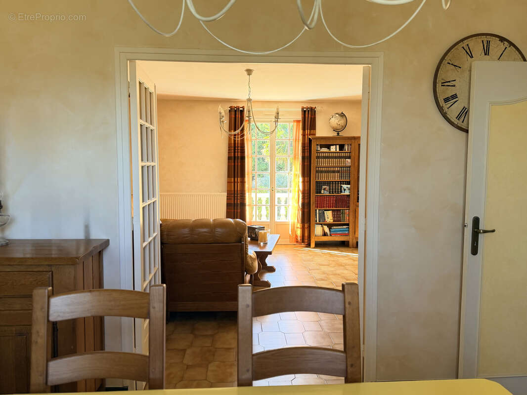 Maison à MILHAC-D'AUBEROCHE