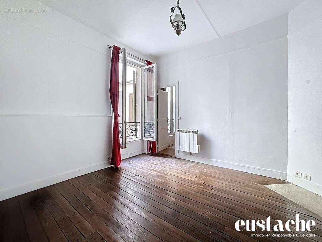 Appartement à PARIS-18E