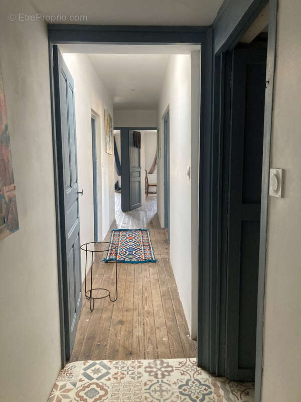 Maison à DOUZENS