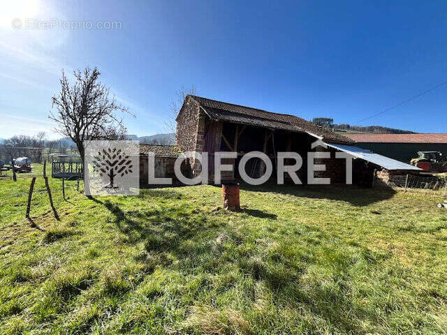 Maison à SAINT-JULIEN-DES-CHAZES