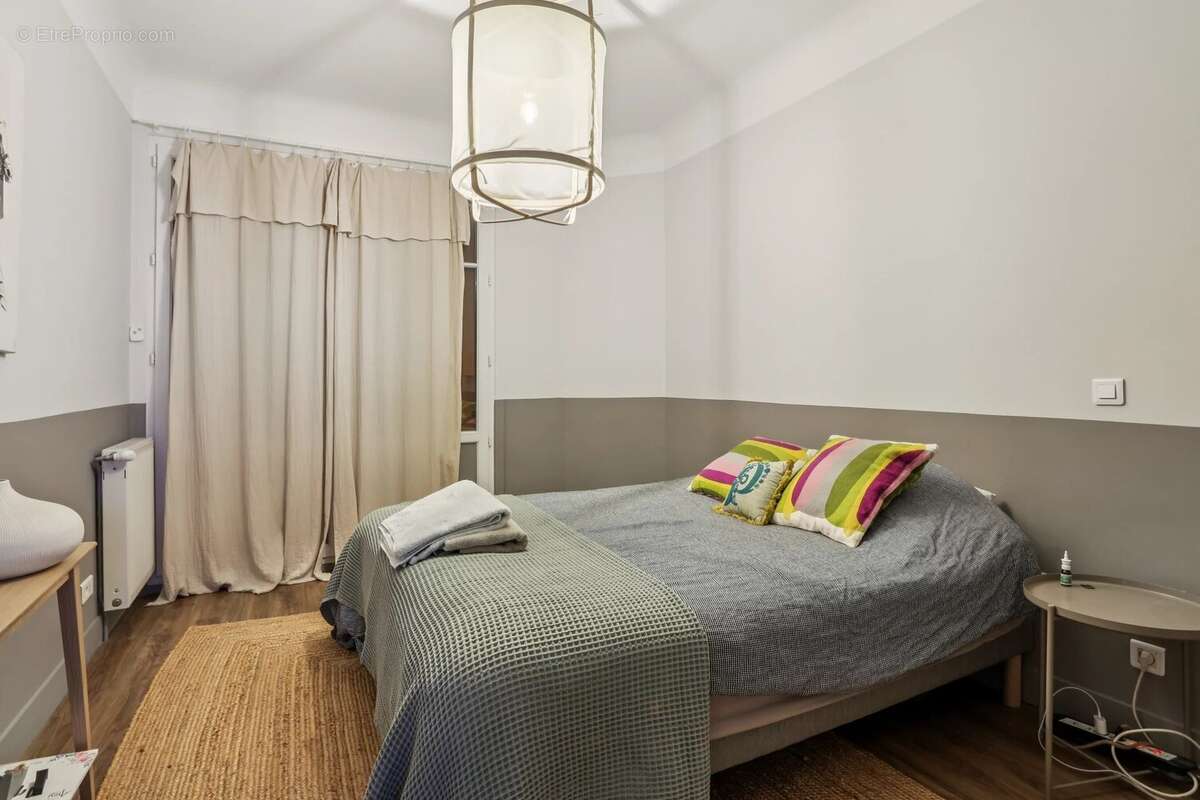 Appartement à ISSY-LES-MOULINEAUX