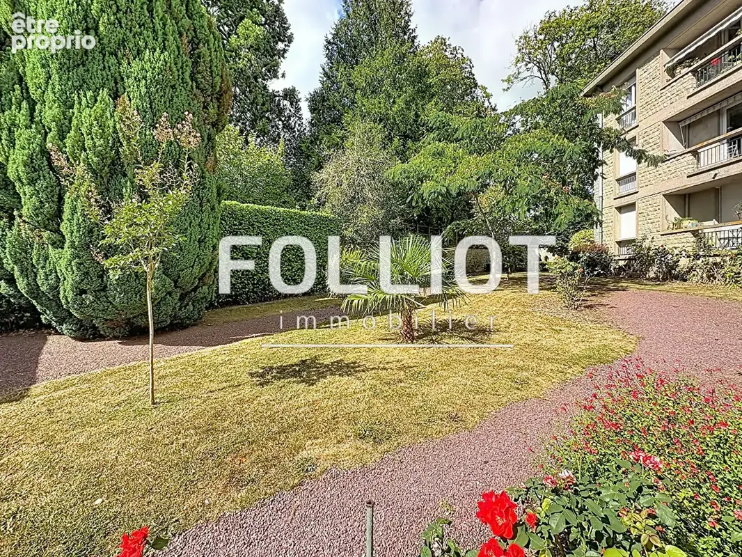 Appartement à FOUGERES